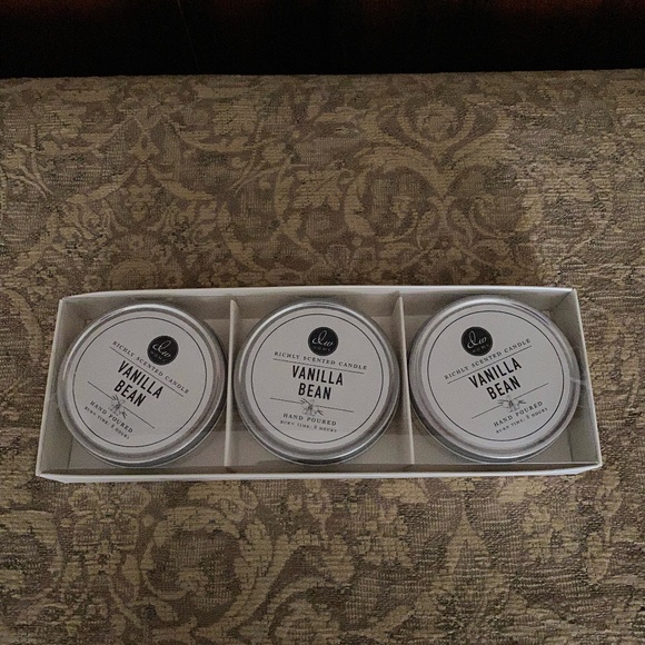 New Vanilla Bean Richly Scented Candles - Picture 1 of 4